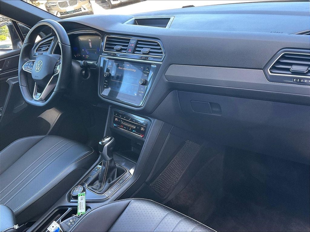 2023 Volkswagen Tiguan 2.0T SE R-Line Black