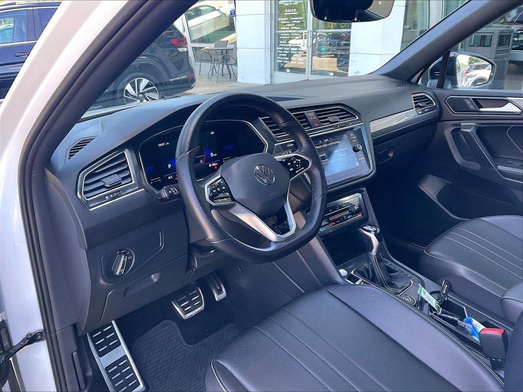 2023 Volkswagen Tiguan 2.0T SE R-Line Black