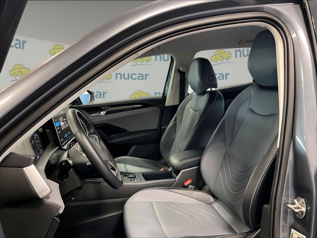 2025 Volkswagen Tiguan 2.0T SE