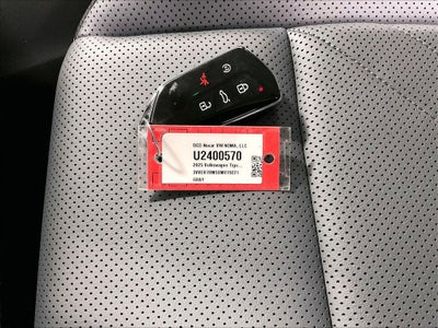 2025 Volkswagen Tiguan 2.0T SE