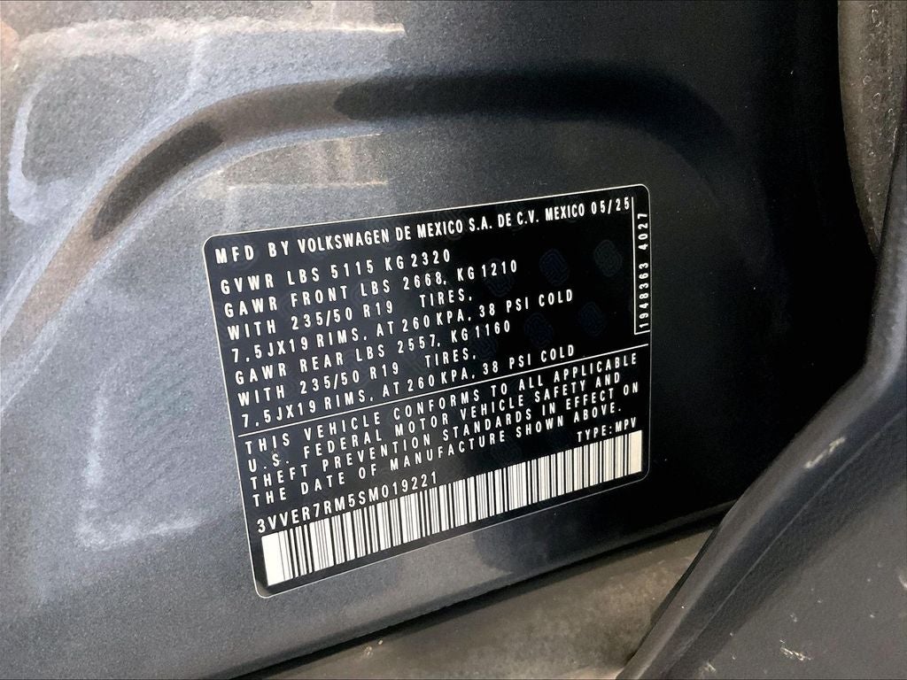 2025 Volkswagen Tiguan 2.0T SE