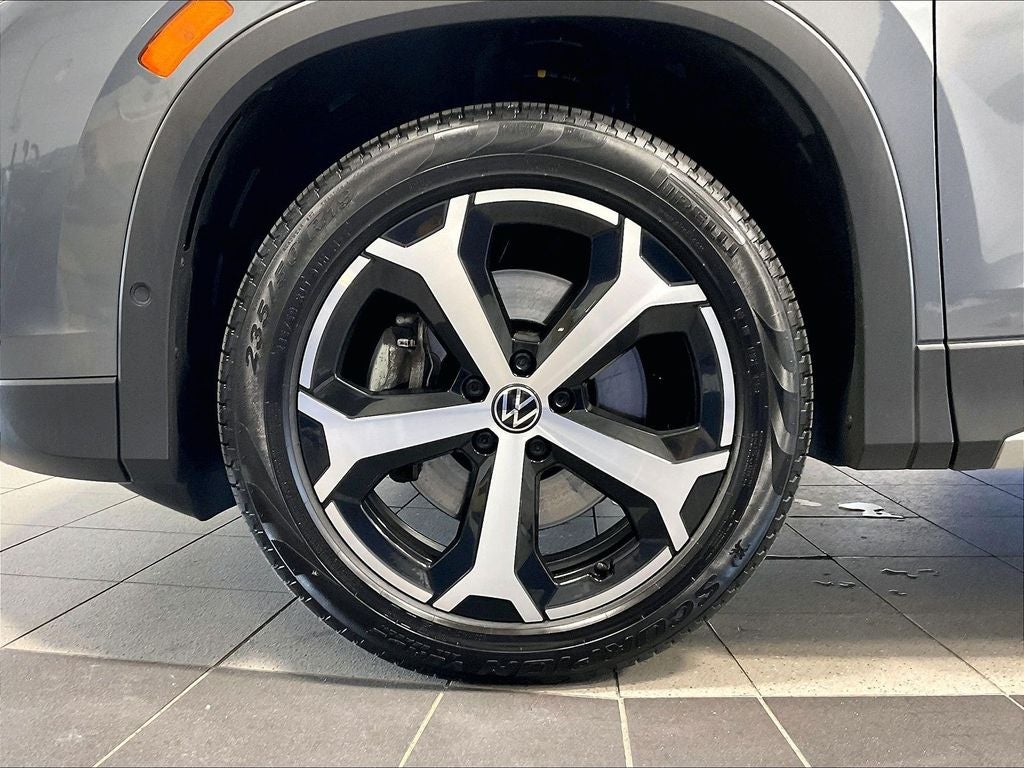 2025 Volkswagen Tiguan 2.0T SE