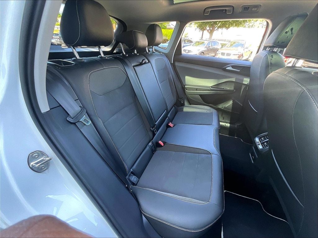2023 Volkswagen Taos 1.5T SE