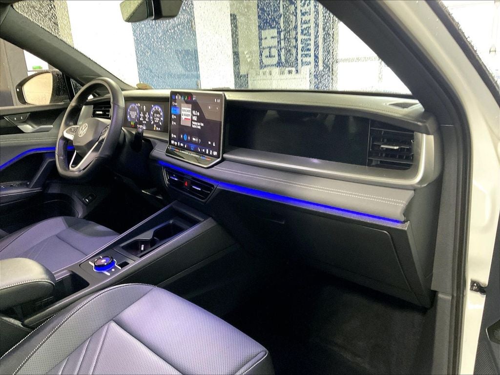 2025 Volkswagen Tiguan 2.0T SE R-Line Black