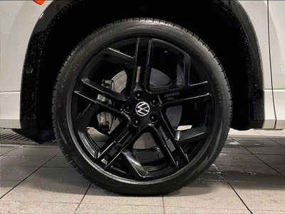 2025 Volkswagen Tiguan 2.0T SE R-Line Black