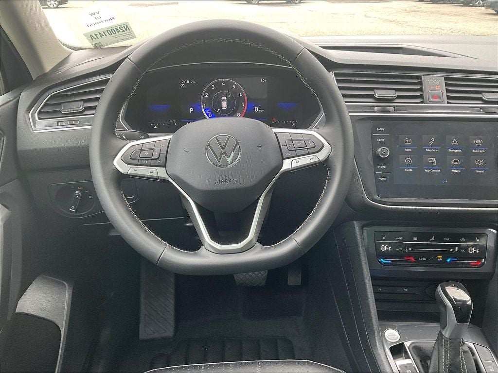 2023 Volkswagen Tiguan 2.0T SE