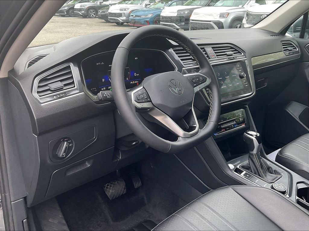 2023 Volkswagen Tiguan 2.0T SE