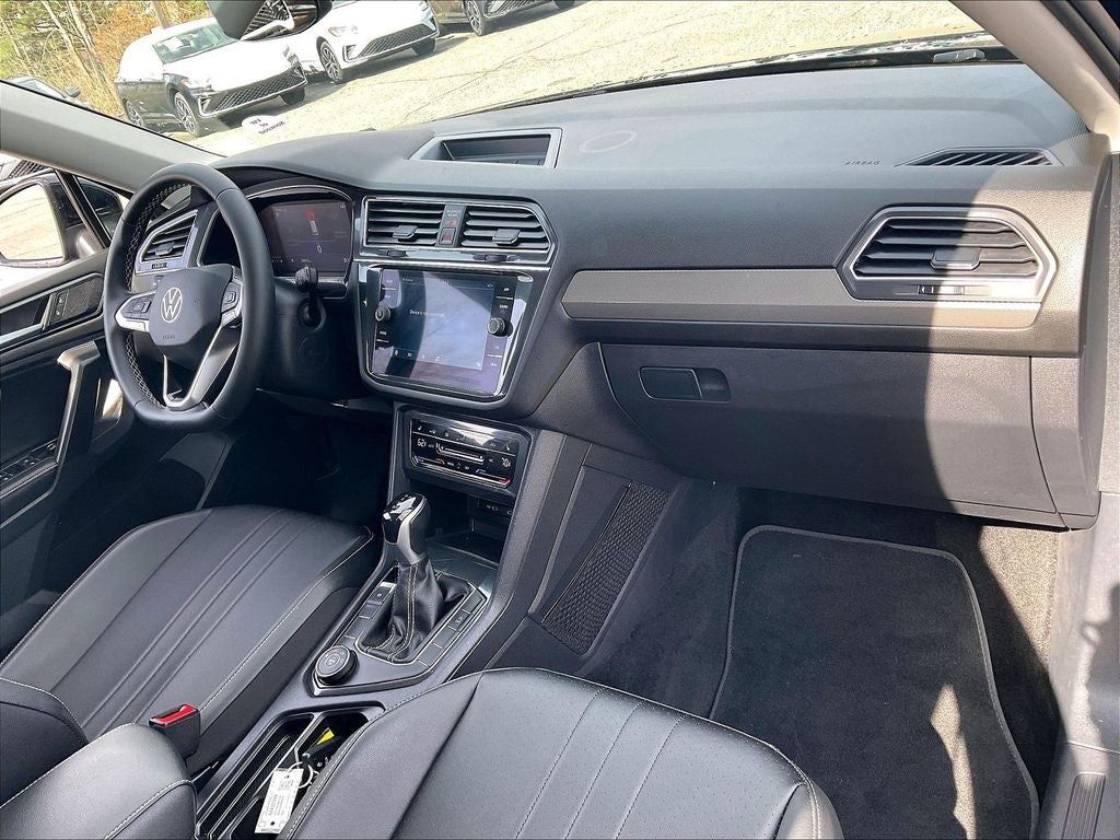2023 Volkswagen Tiguan 2.0T SE
