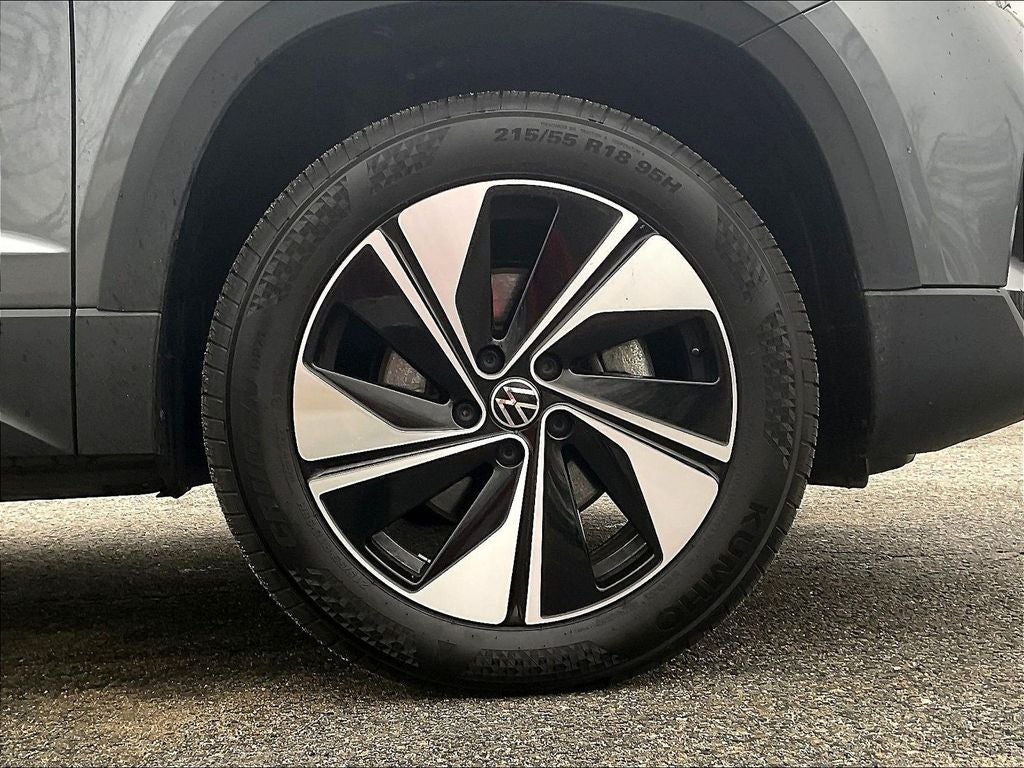 2025 Volkswagen Taos 1.5T SE