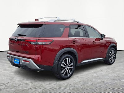 2024 Nissan Pathfinder Platinum