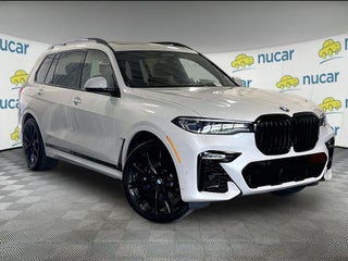 2022 BMW X7 M50i