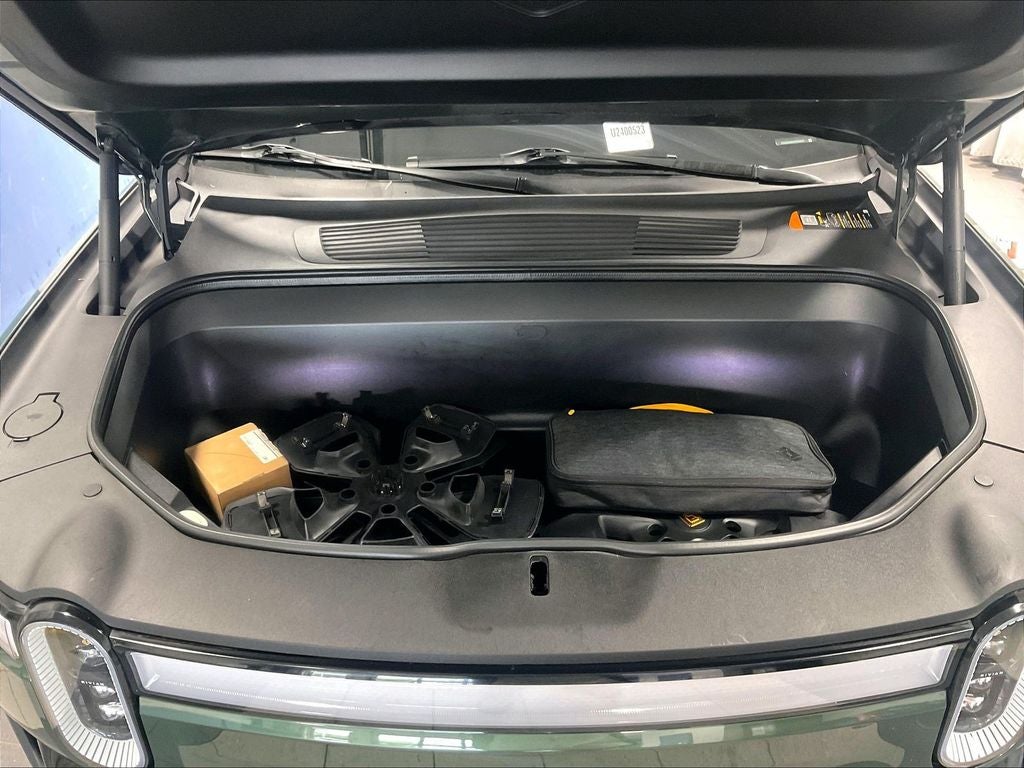 2023 Rivian R1S Adventure