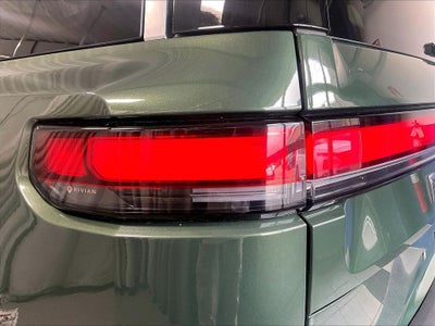 2023 Rivian R1S Adventure