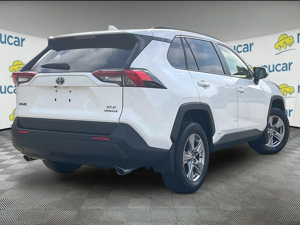 2024 Toyota RAV4 Hybrid XLE