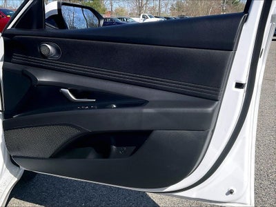 2025 Hyundai Elantra SEL Convenience