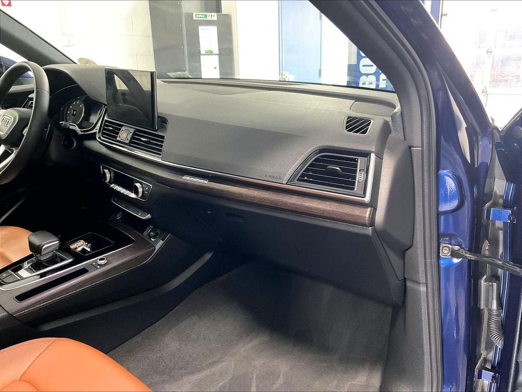 2023 Audi Q5 45 S line Premium quattro