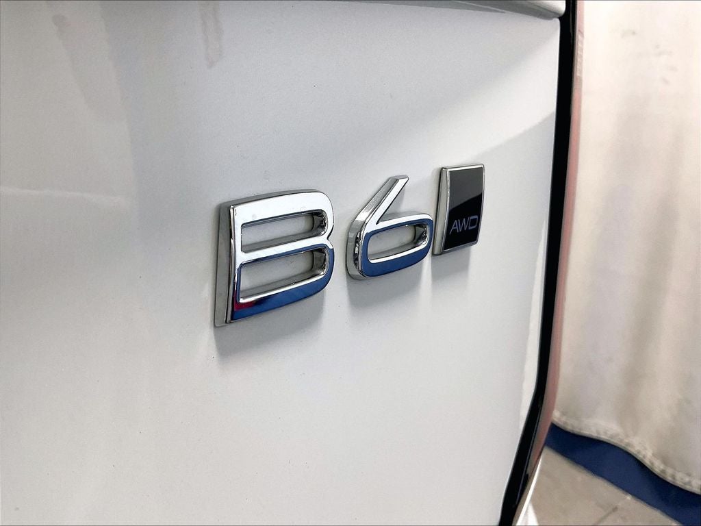2026 Volvo XC90 B6 Ultra