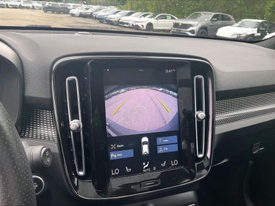 2021 Volvo XC40 R-Design