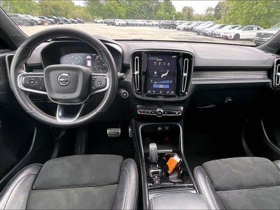 2021 Volvo XC40 R-Design