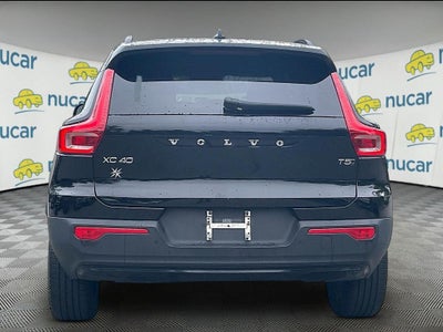 2021 Volvo XC40 R-Design