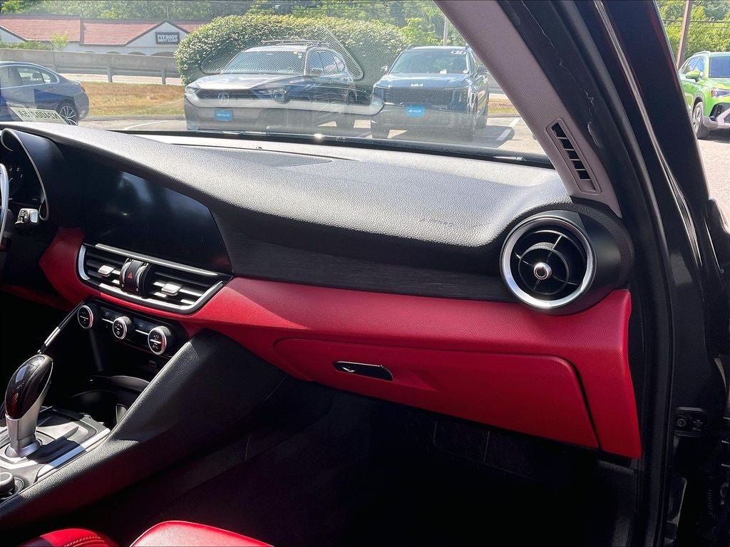 2017 Alfa Romeo Giulia Ti