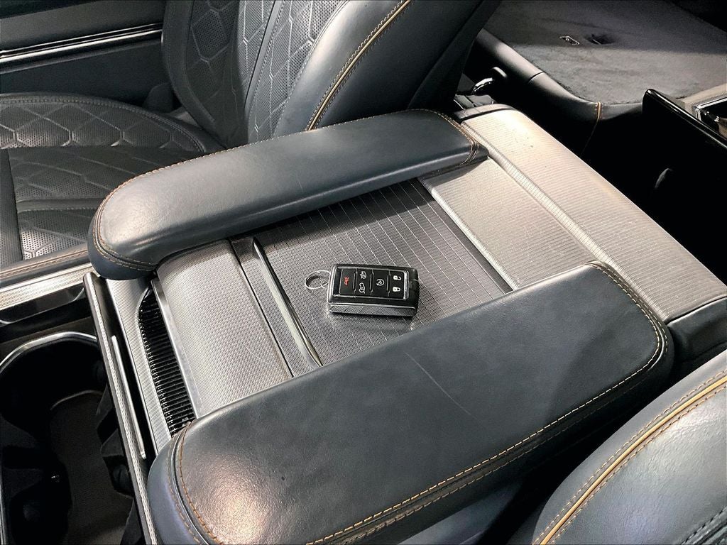 2023 Jeep Grand Wagoneer L Series III