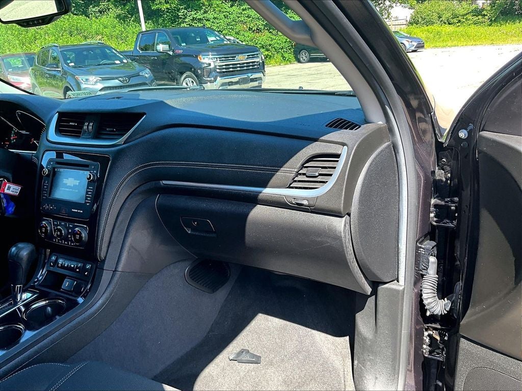 2017 Chevrolet Traverse 2LT 2LT