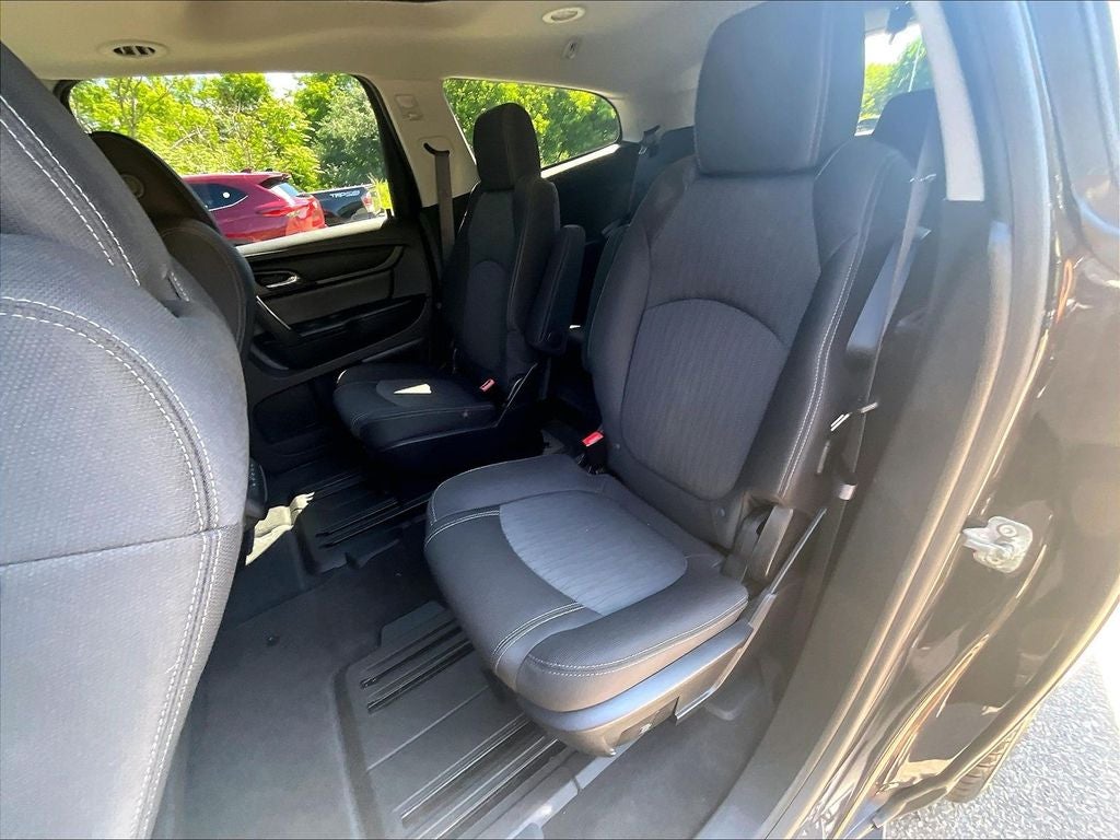 2017 Chevrolet Traverse 2LT 2LT