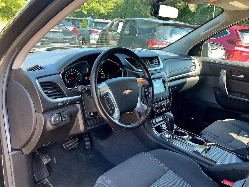 2017 Chevrolet Traverse 2LT 2LT