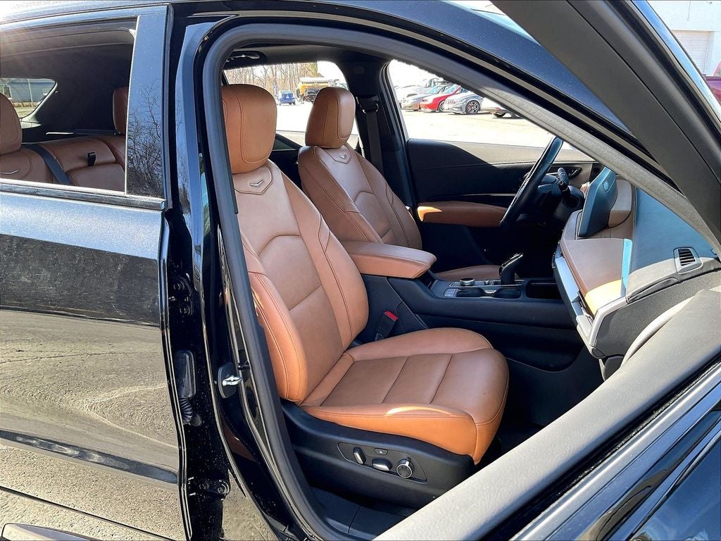 2024 Cadillac XT4 Sport