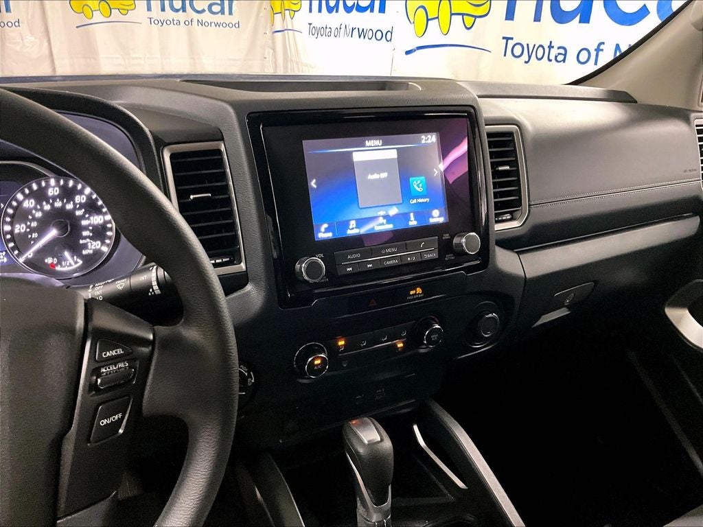 2022 Nissan Frontier SV
