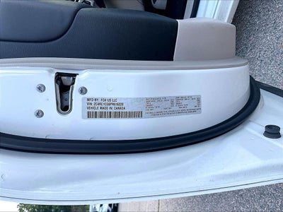 2023 Chrysler Voyager LX