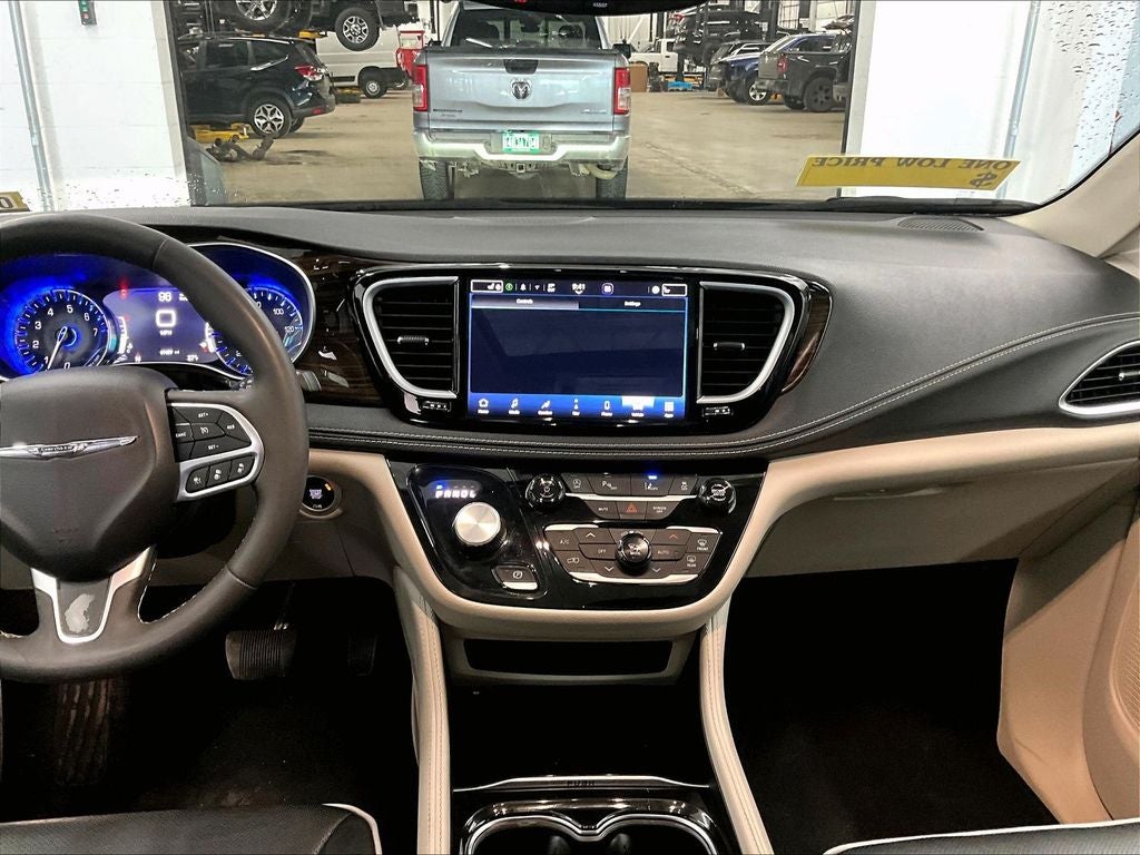 2023 Chrysler Pacifica Limited