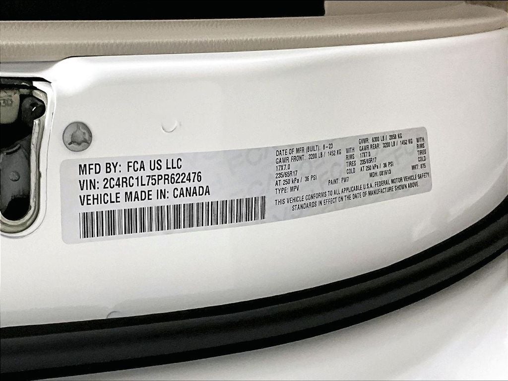 2023 Chrysler Pacifica Hybrid Touring L