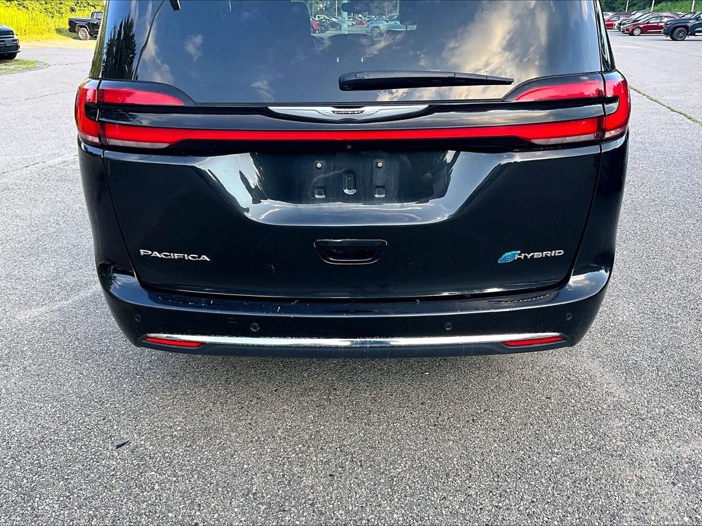 2023 Chrysler Pacifica Hybrid Touring L