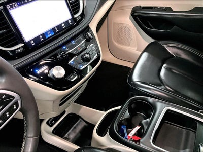 2023 Chrysler Pacifica Hybrid Touring L