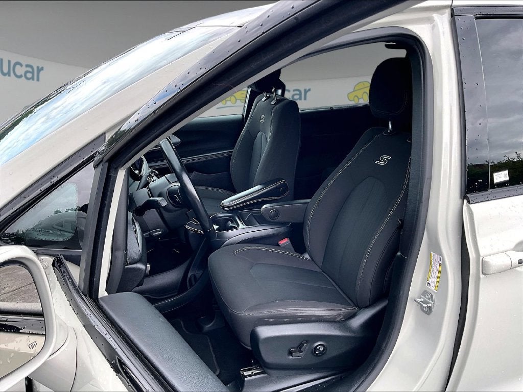 2021 Chrysler Pacifica Hybrid Touring