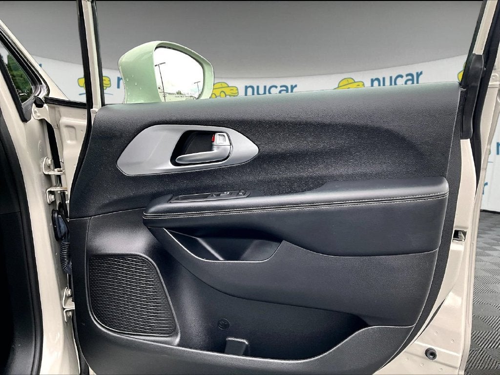 2021 Chrysler Pacifica Hybrid Touring