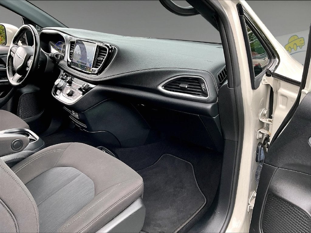 2021 Chrysler Pacifica Hybrid Touring