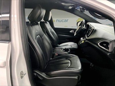 2024 Chrysler Pacifica Hybrid Select S Appearance