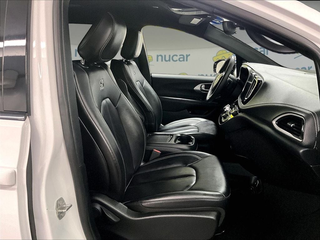 2024 Chrysler Pacifica Hybrid Select S Appearance