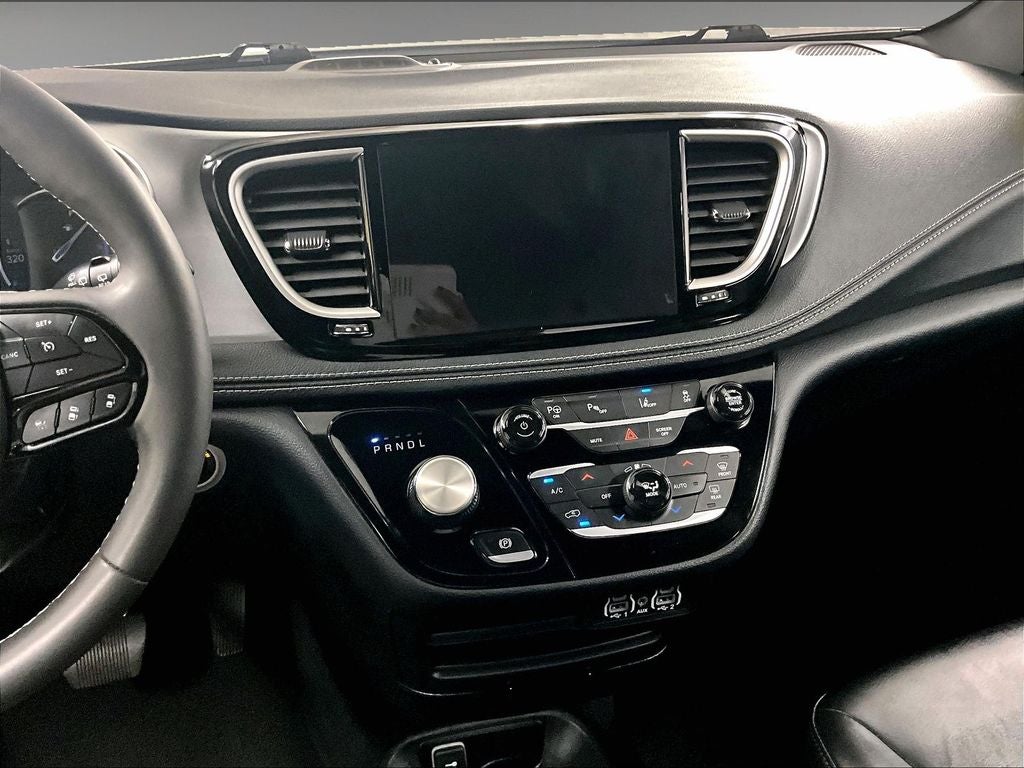2024 Chrysler Pacifica Hybrid Select S Appearance