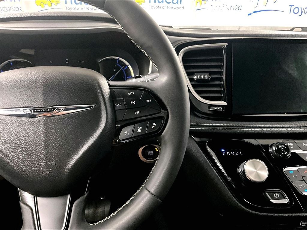 2024 Chrysler Pacifica Hybrid Select S Appearance