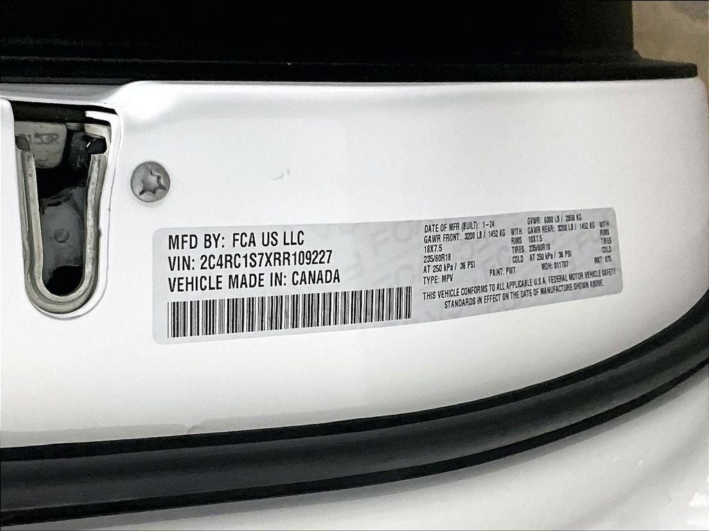 2024 Chrysler Pacifica Hybrid Select S Appearance