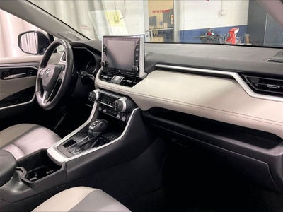 2022 Toyota RAV4 XLE Premium