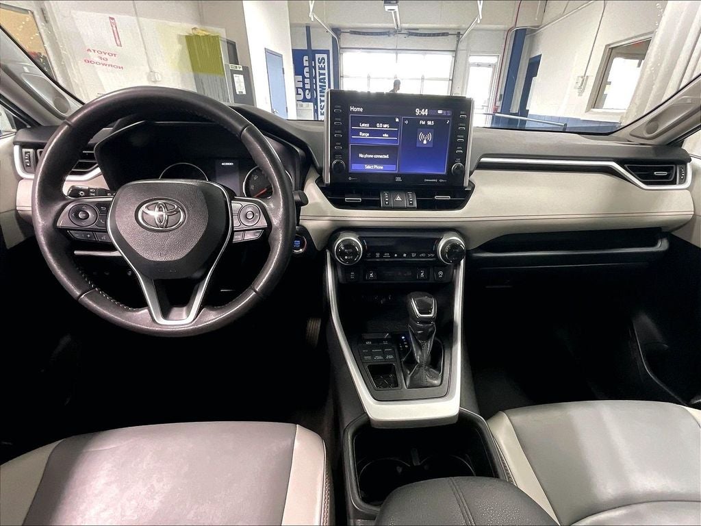 2022 Toyota RAV4 XLE Premium