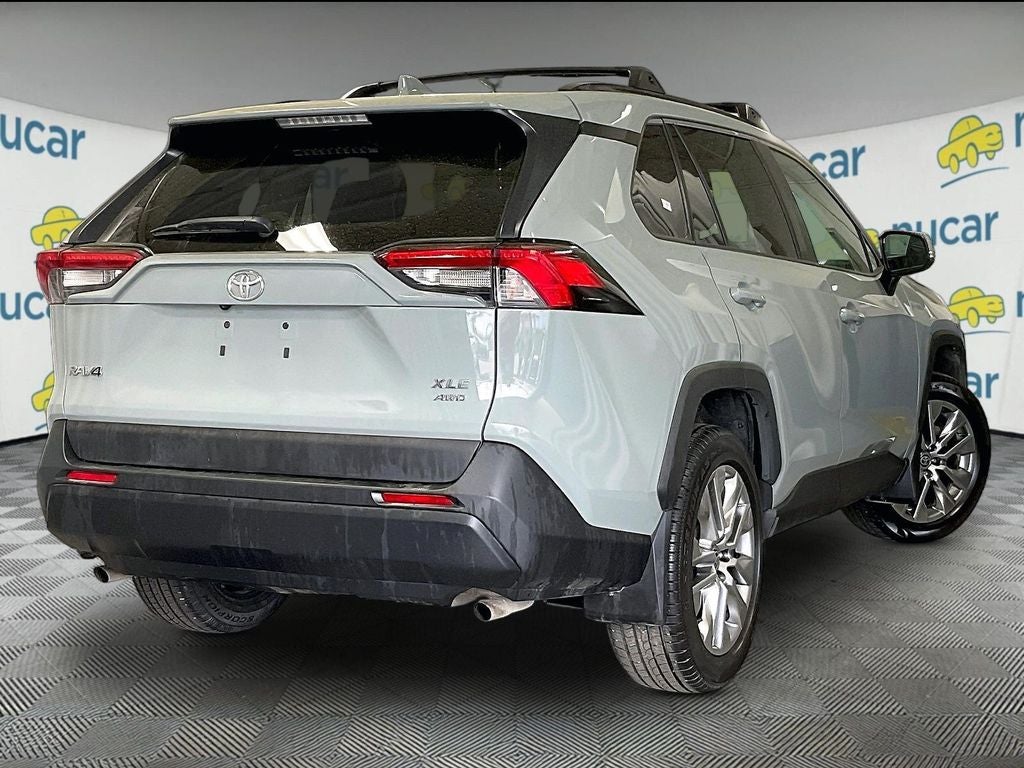 2022 Toyota RAV4 XLE Premium