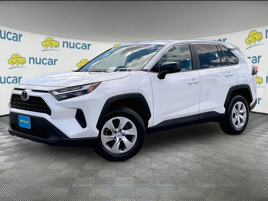 2025 Toyota RAV4 LE