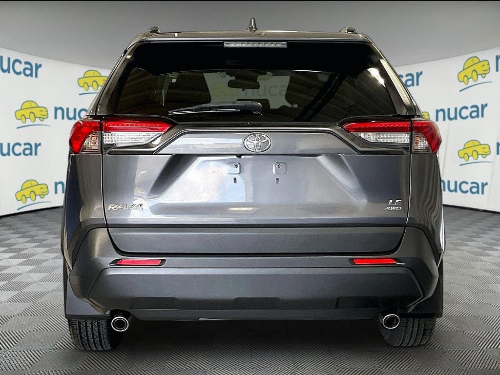 2019 Toyota RAV4 LE
