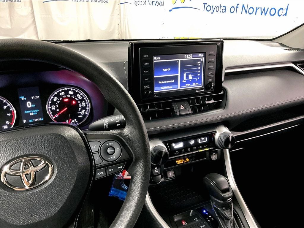 2020 Toyota RAV4 LE